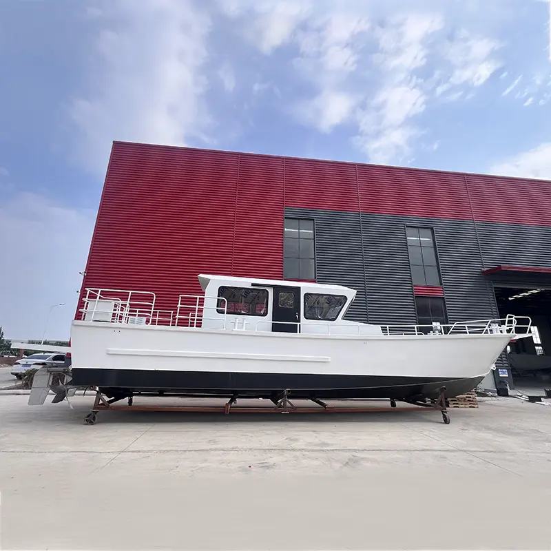 Krstarski brod 13,8m