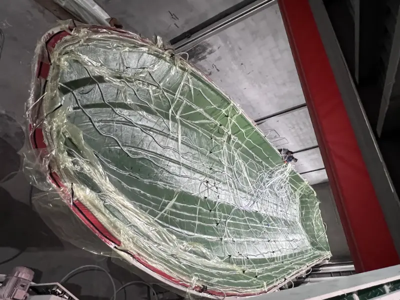 Lawada® proces vakuumske infuzije za trup putničkog plovila od 21,8 m – povećanje snage, efikasnosti i dugovječnosti