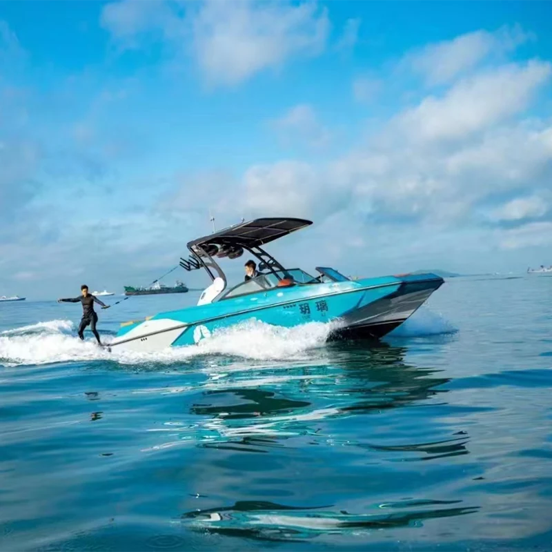Brod od fiberglasa Wakeboard