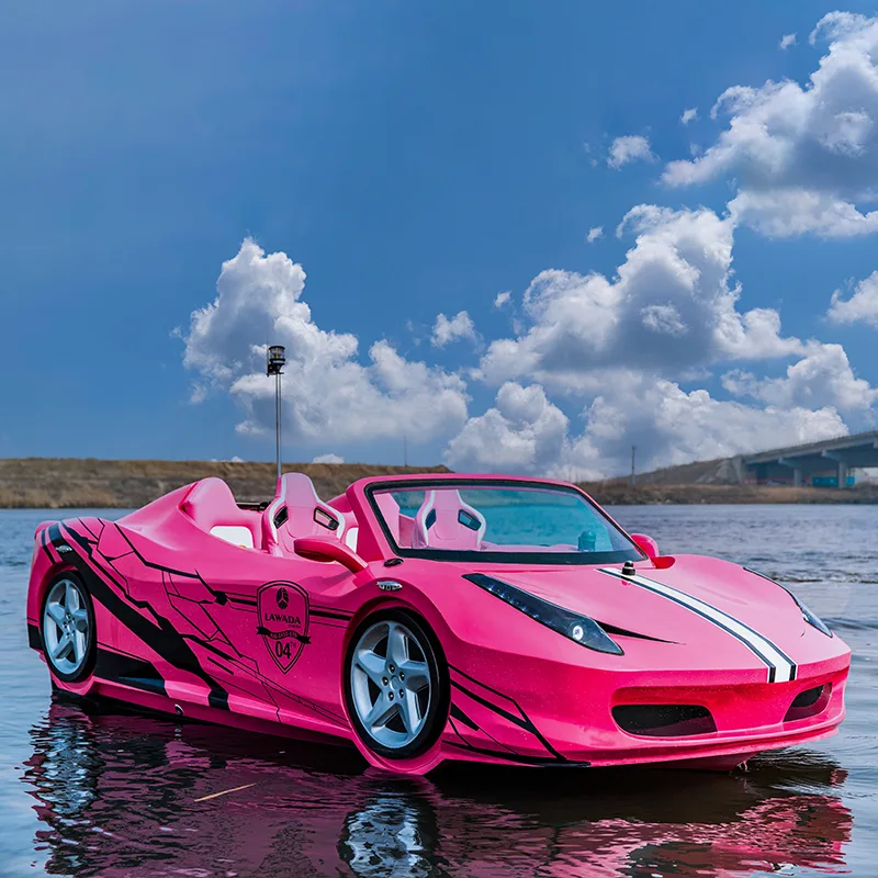 Vodeni ferrari automobilski brod